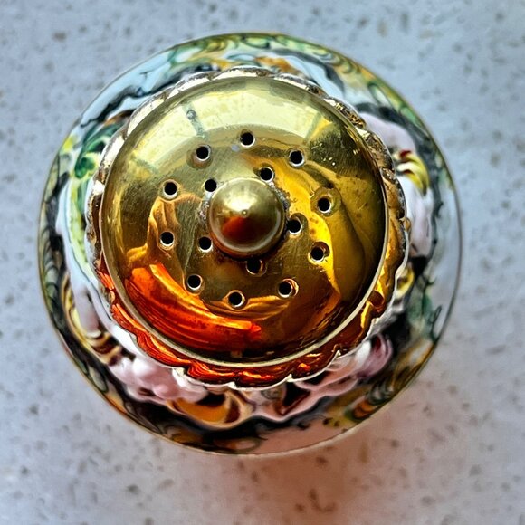 Capodimonte Ceramic & Brass Salt Shaker & Pepper Mill - Picture 10 of 16